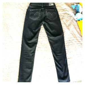 Bold Curve Skinny Leg Black Jeans